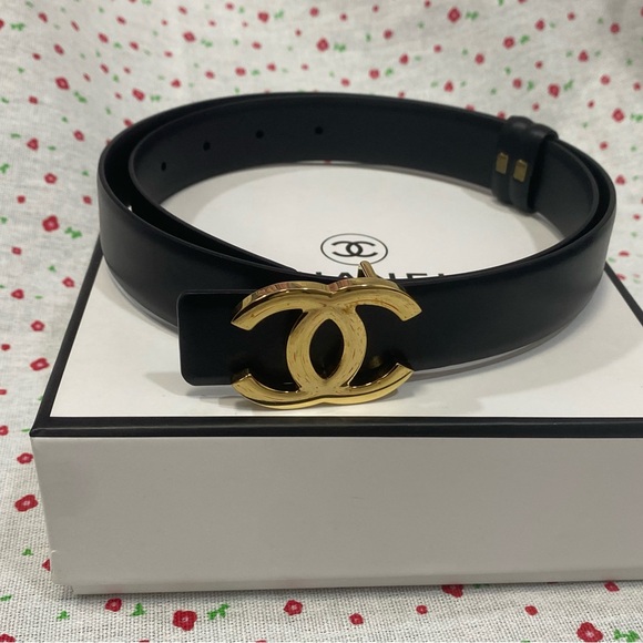 Chanel Black and Gold Women's Belt - Picture 1 of 6